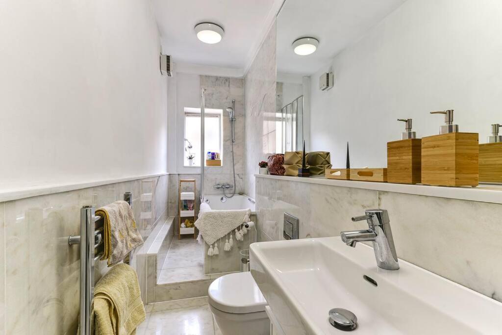 Modern One Bedroom In Fitzrovia, Central Λονδίνο Εξωτερικό φωτογραφία